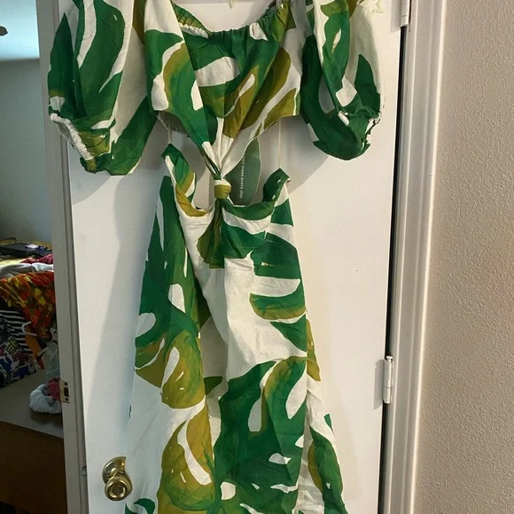farm rio green monstera dress Farm Rio Striped 3d Monstera Leaf Midi Dress main image 0